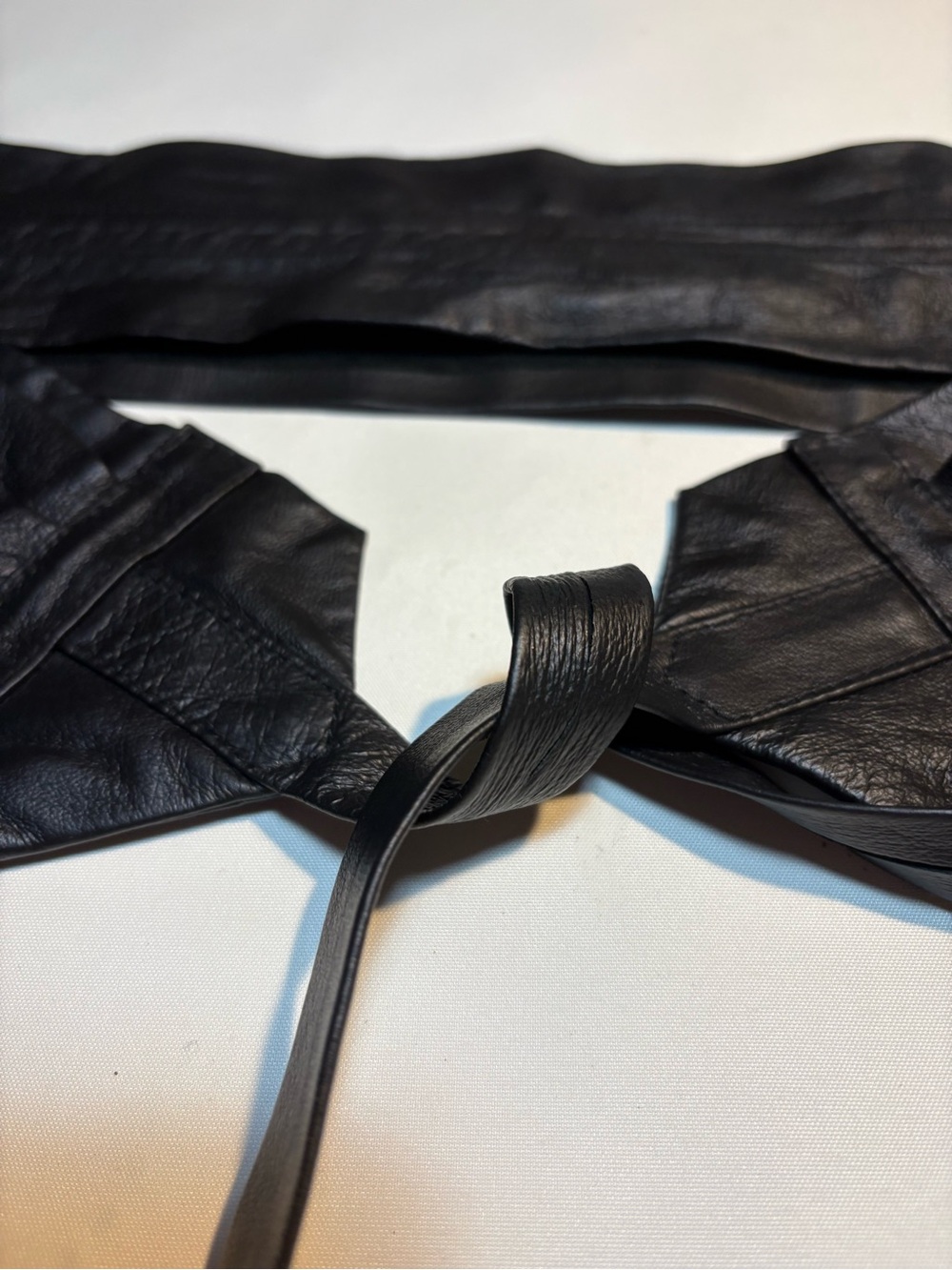 G.I.L.I . black leather obi-style wrap belt - Picture 3 of 14